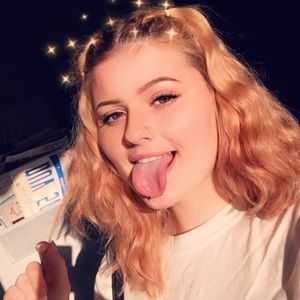 Meet your Posher, Zoiya